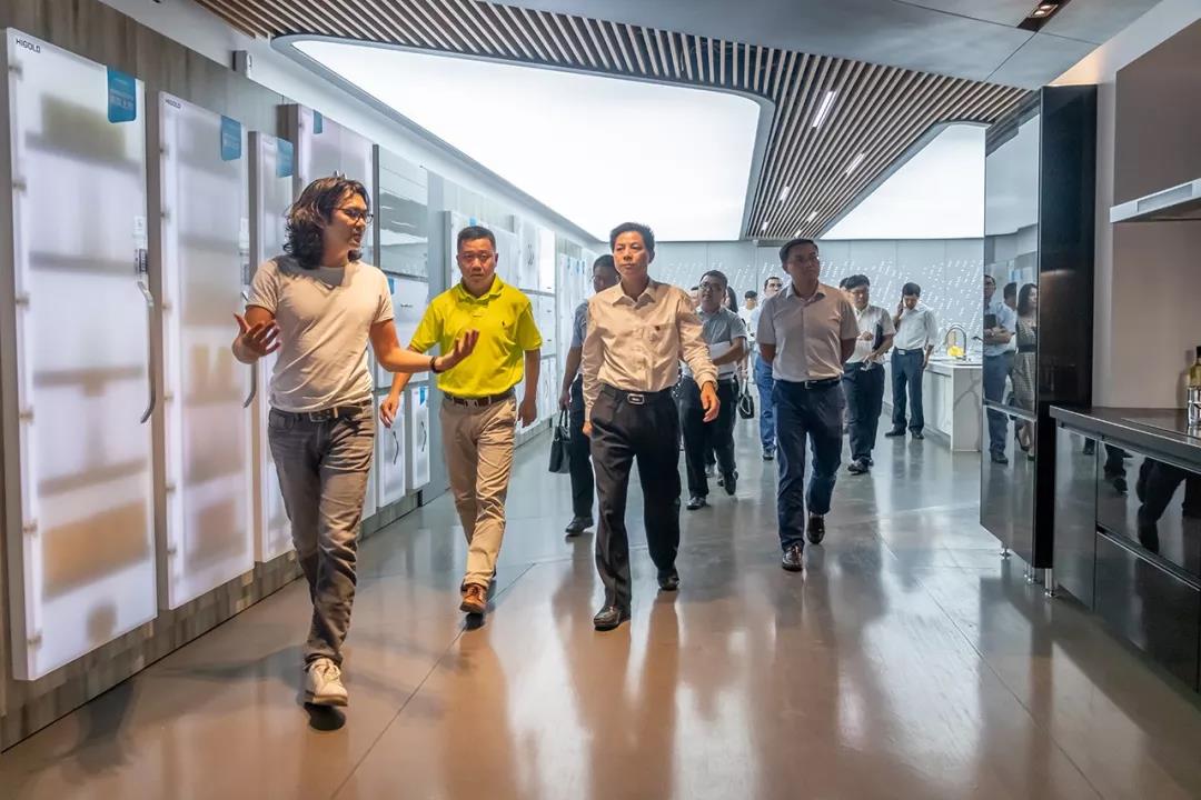 支持企业做大做强  顺德区长彭聪恩等领导到星空体育调研指导