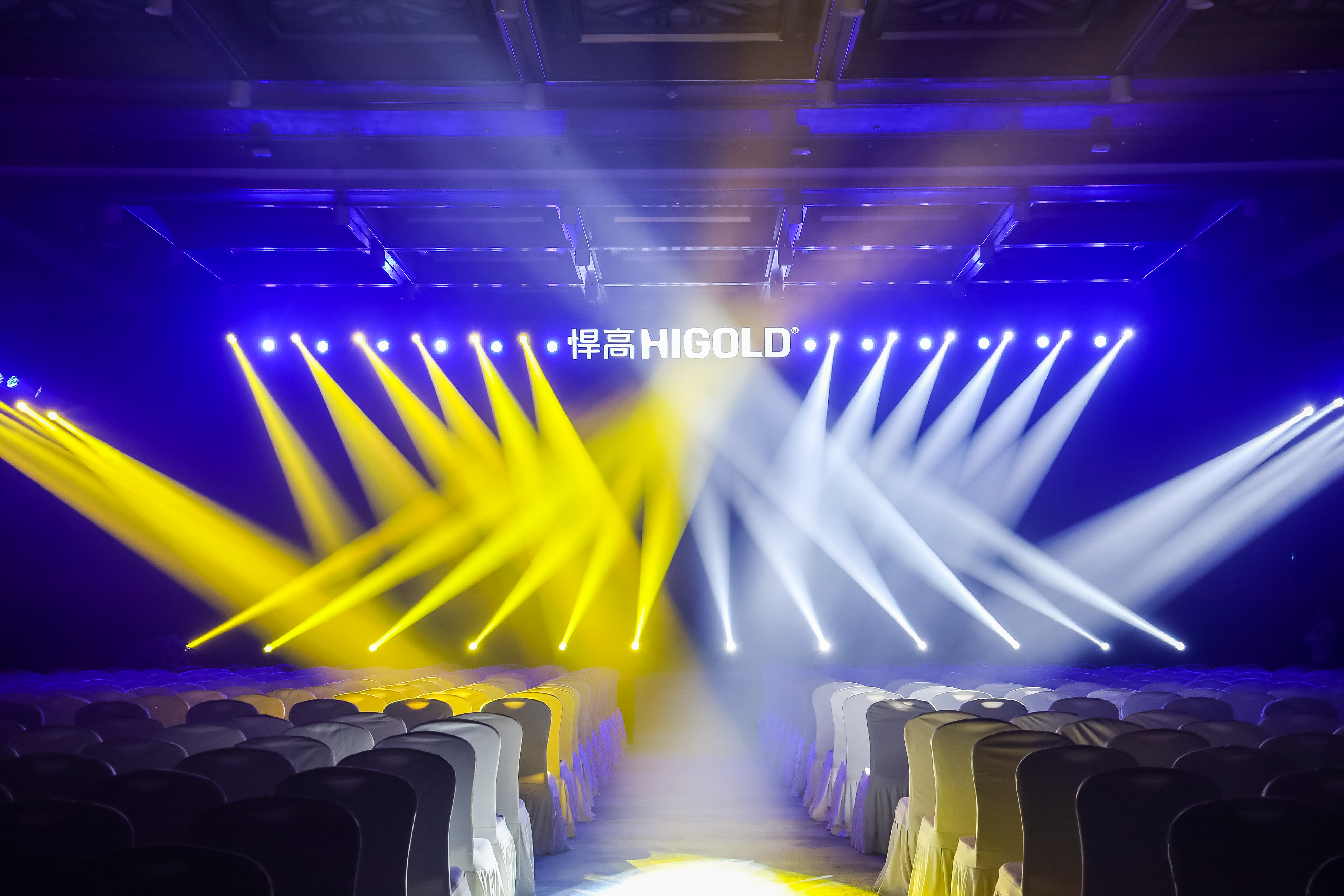 逆势前行，扩店开业！星空体育第20站?南宁发布会火爆全城