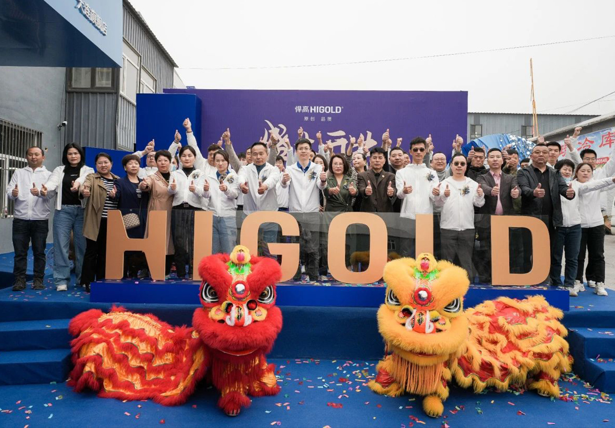 乘胜追击、连绵不断，星空体育·大连新品发布会暨旗舰店开业今天盛启