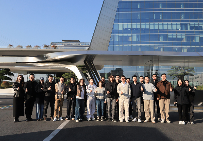 高定双擎，聚启未来！木里木外团队探访星空体育星际总部